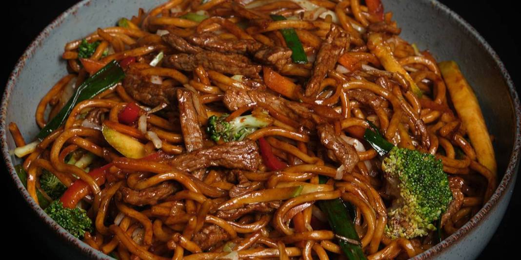 2025’in en popüler tarifleri açıklandı: Tavuk güveç, Dubai çikolatası, yumurta lokmaları 17